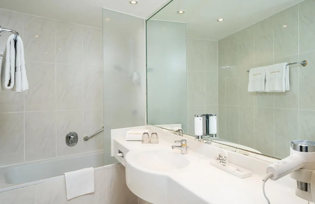 Elaya Hotel Vienna City Center, Trademark By Wyndham-1